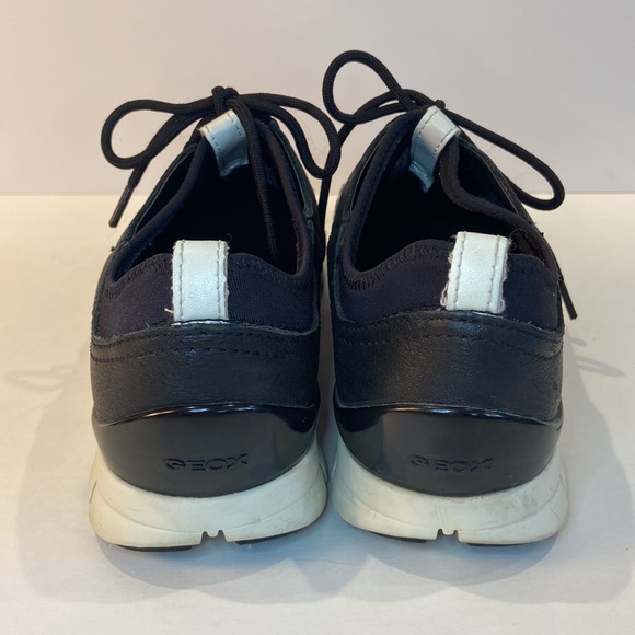 Geox Respira size 7 black and white snakeskin print leather suede neoprene inner - Picture 4 of 11